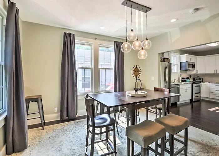 Renovated Pet-Friendly Nashville Home With Pvt Yard