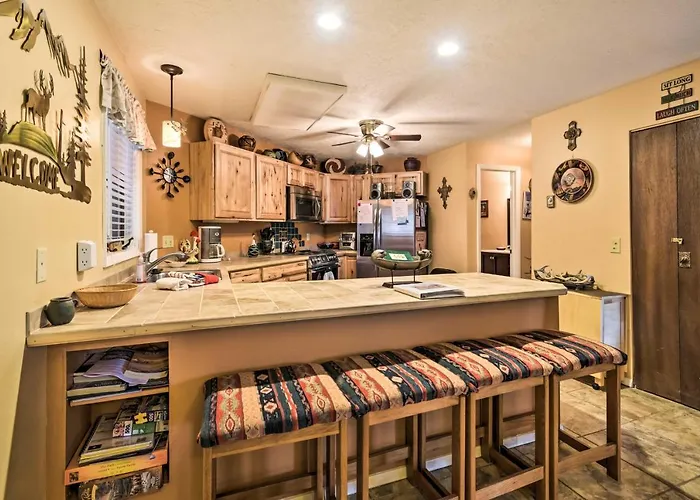 Mountain-View Angel Fire Condo: Walk To Skiing