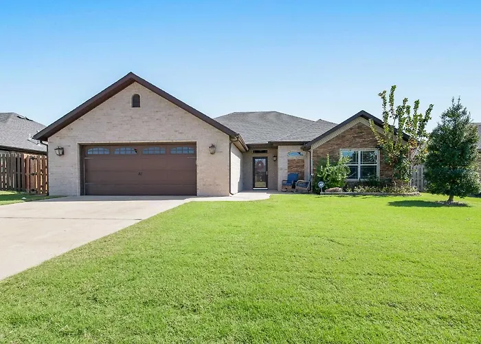 Northwest Arkansas Home Near Bentonville & Trails!