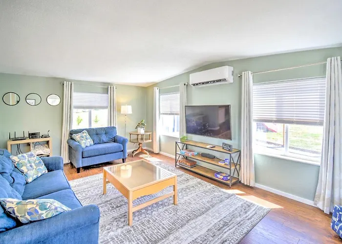Serene Sequim Retreat W/ Deck: Pets Welcome!