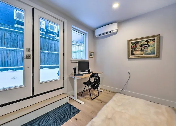 Spacious Portland Home: Walk Downtown!