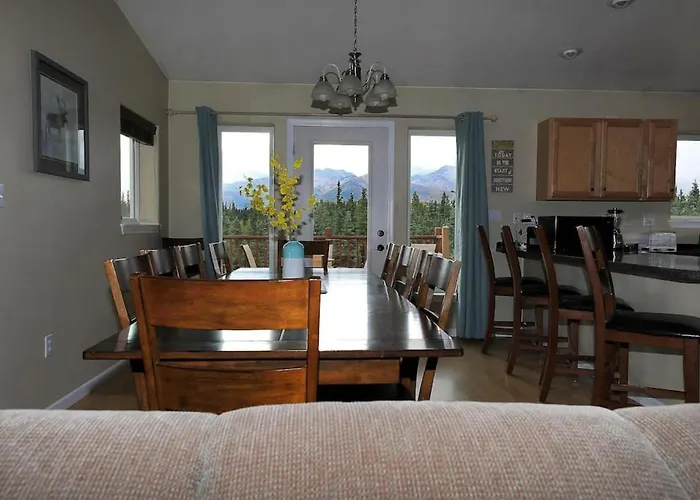 5 Star Denali Park Spacious Family Home