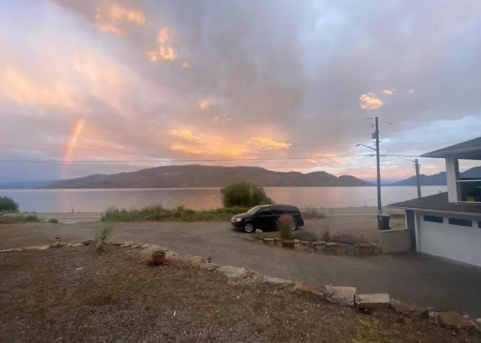 Lakeview Peachland