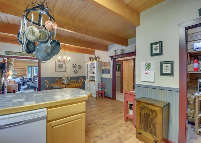 Peaceful Retreat On 10 Acres < 7 Miles To La Push