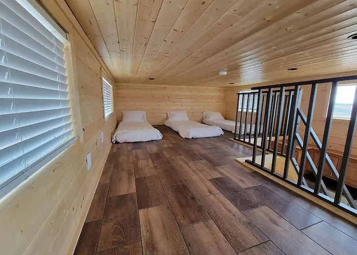 037 Tiny Home Nr Grand Canyon South Rim Sleeps 8
