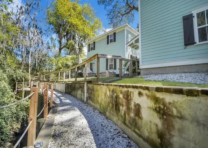 The Bluffton Village Home - 5 Bedroom In Old Town W Carriage Home