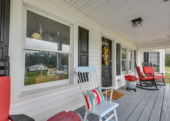 Buckhead Cabin W/ Fireplaces & Private Pool!