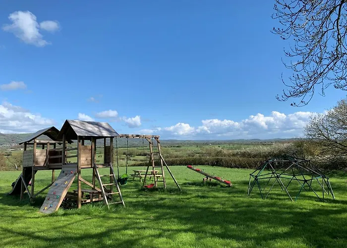 Ashton Cottages
