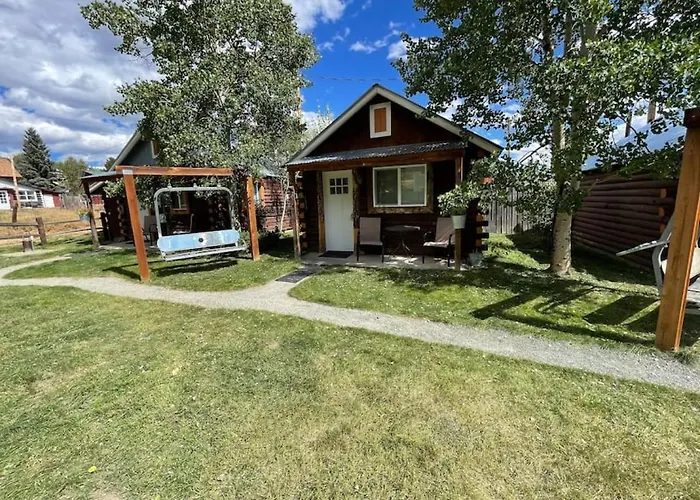 Stay Twin Lakes Cabin 3