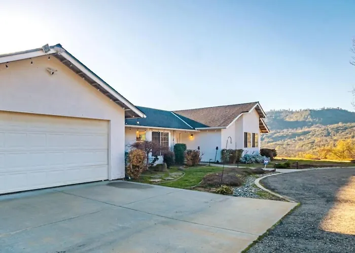 Fairy Tale 13-Acre Sunset Villa At Windy Gap Valley Near Yosemite