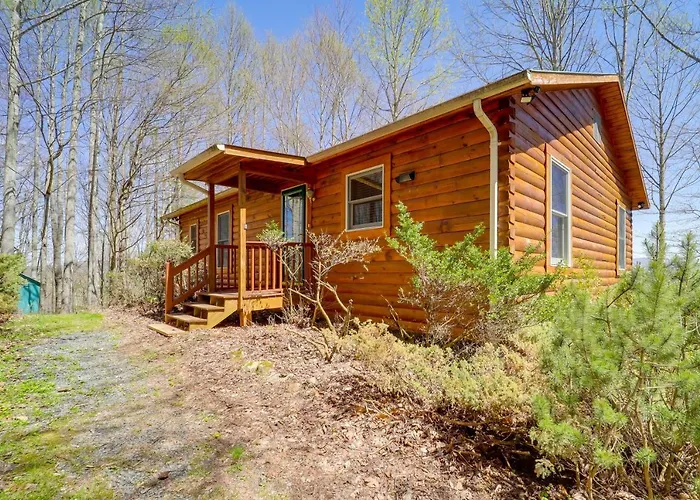 Hike, Sip & Unwind: Mtn-View Gem In Banner Elk!