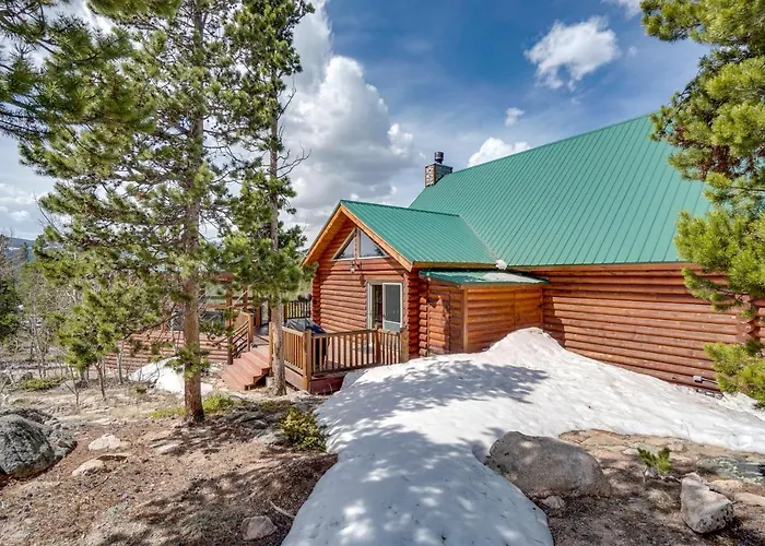 Mountain-View Front Range Colorado Vacation Rental