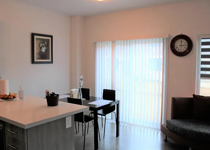 Modern Town House Barrie South