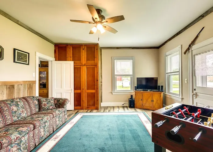 Peaceful Country Home In Serene Setting With Yard