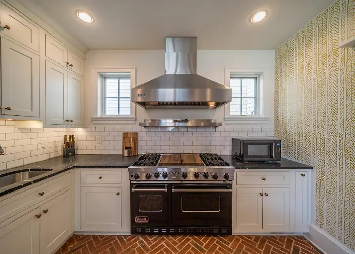 The Walton House - Historic 3Bd 2 5Ba With Parking