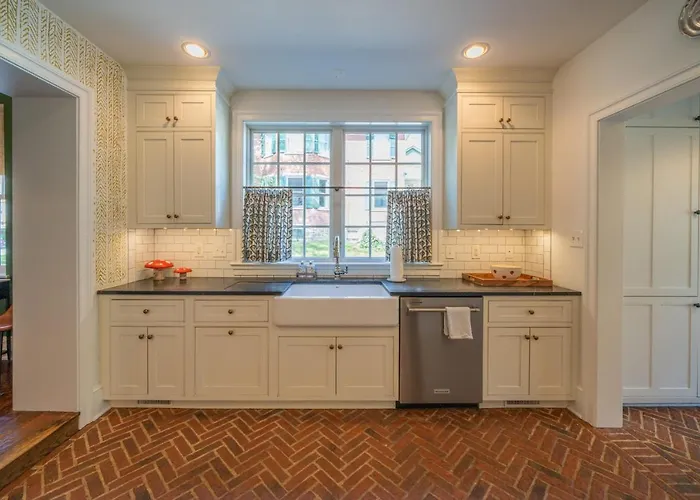 The Walton House - Historic 3Bd 2 5Ba With Parking