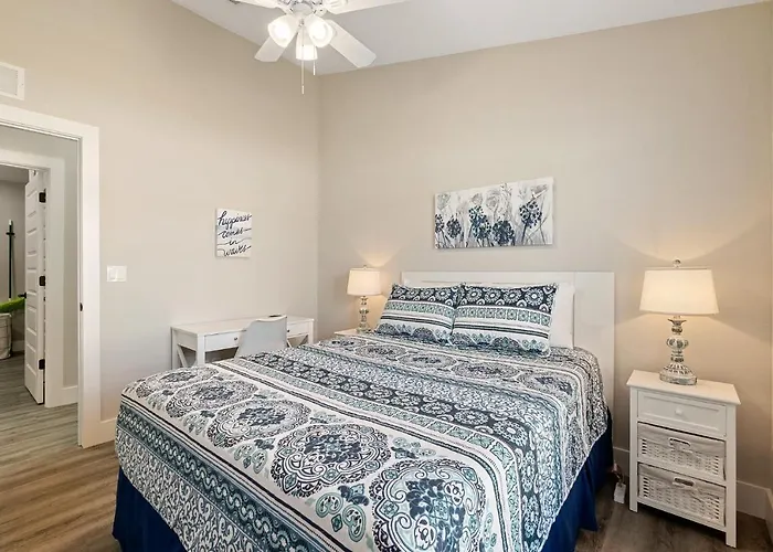 Sunrise Cottage - Minutes To Downtown & Beaches