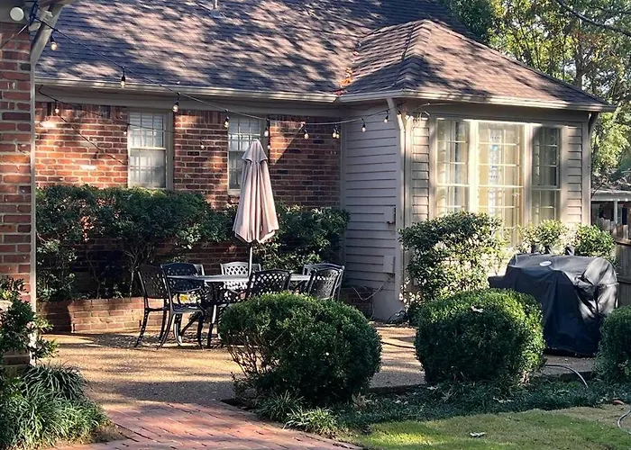 Elegant 6 Bedroom Home In Heart Of Memphis