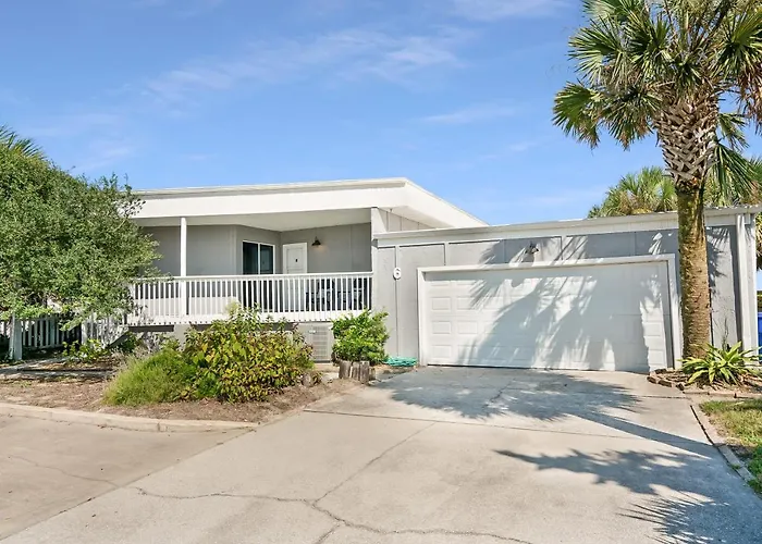 Oceanfront Home Dogs Ok 2 Min Walk To Beach