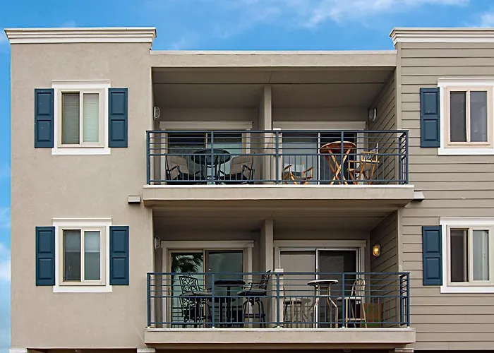 201A Beach View, 30 Steps To The Sand Or Pool, Corner Condo With Extra Windows And Views