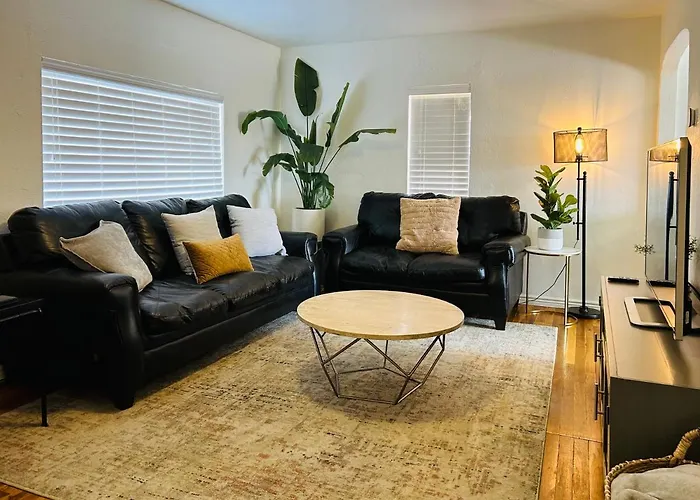 Home Sweet Idahome: Cozy King Suite near BSU & Downtown Boise