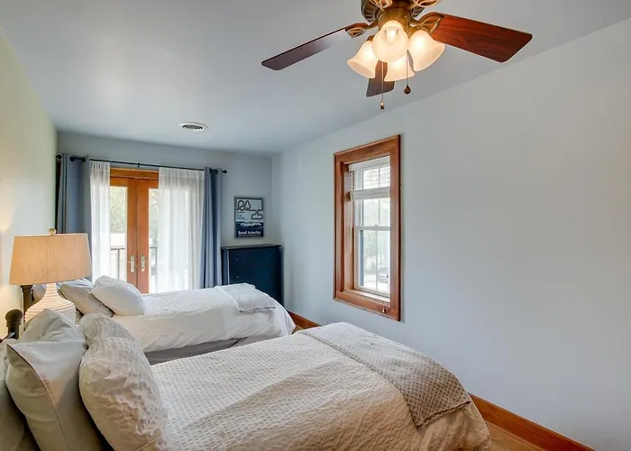 Elkhart Lake Vacation Rental 3 Mi To Road America!