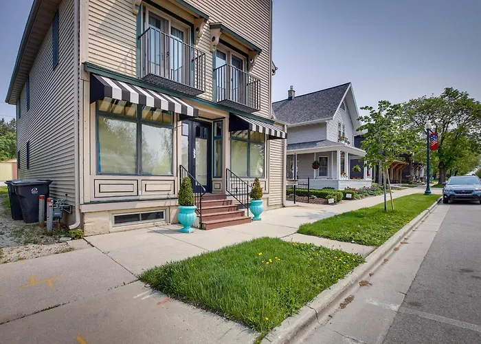 Elkhart Lake Vacation Rental 3 Mi To Road America!