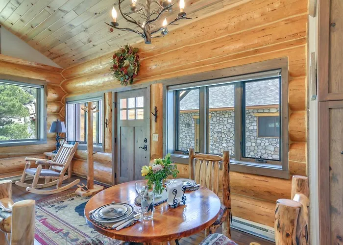 Cozy Riverfront Cabin ~ 1 Mi To Buena Vista