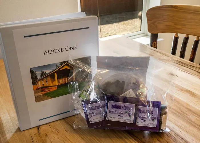 Cozy 1 Bedroom In West Yellowstone, Just 1 Minute From Yellowstone Park! Alpine 1