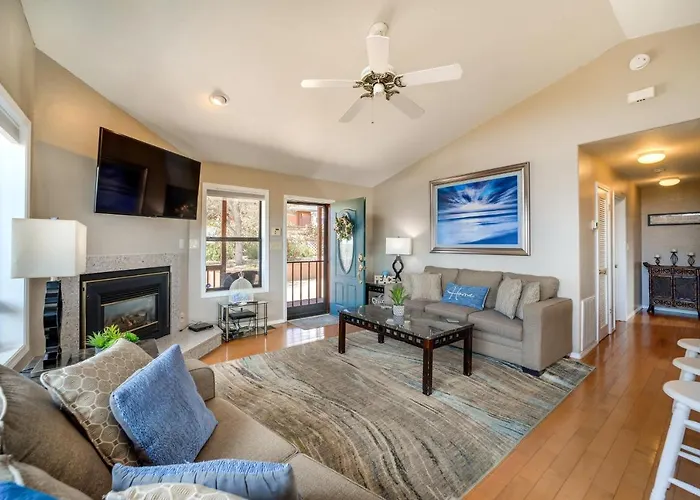 Fire Pit & Views: 'Falconcrest' Cottage In Payson!