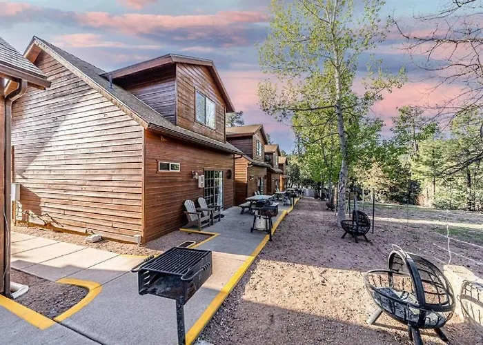 Cabin #3 Rainbow Trout - Pet Friendly- Sleeps 6 - Playground & Game Room