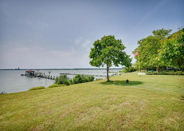 Gloucester Point Vacation Rental On York River!