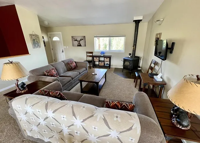 5 Star Denali Park Spacious Family Home