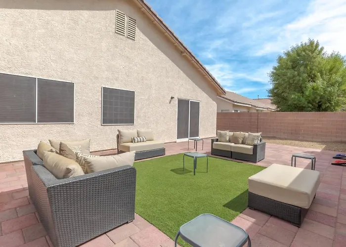 Beautiful Spacious Single Story Vegas Home Las Vegas