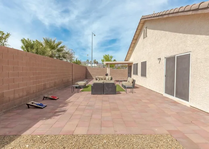 Beautiful Spacious Single Story Vegas Home Las Vegas