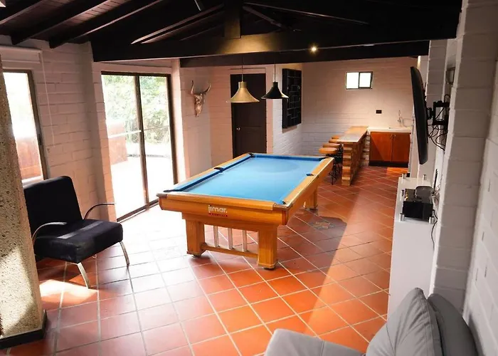 El Poblado/Elegante/Confortable/Ac/Jacuzzi/Billar