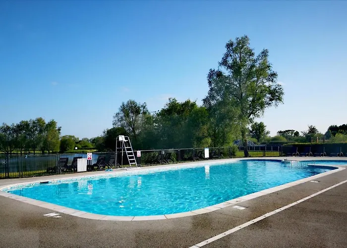 Lake Escape - Hoburne Cotswolds