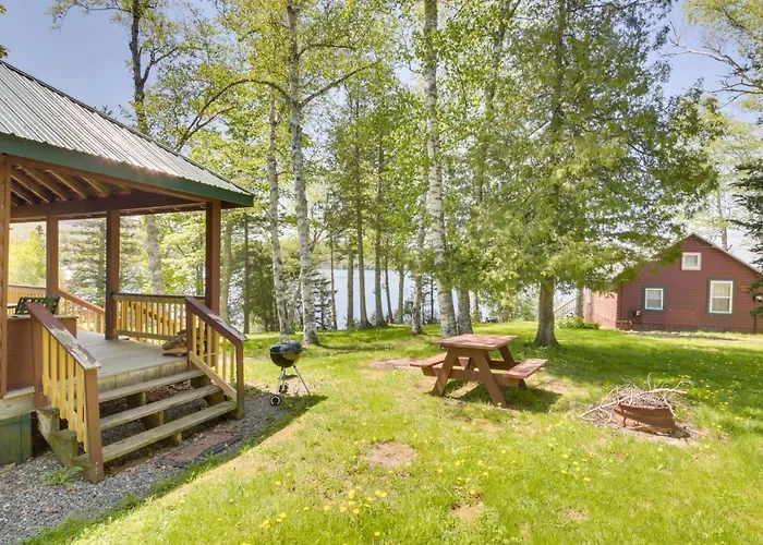 8 Mi To Saddleback Ski Area: Cabin W/ Fire Pit