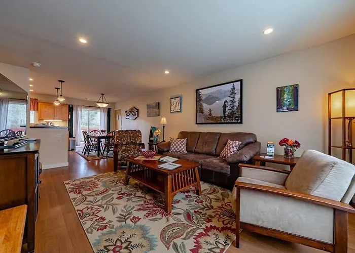 Elk Meadow Cabins 9A Prairie Creek Suite