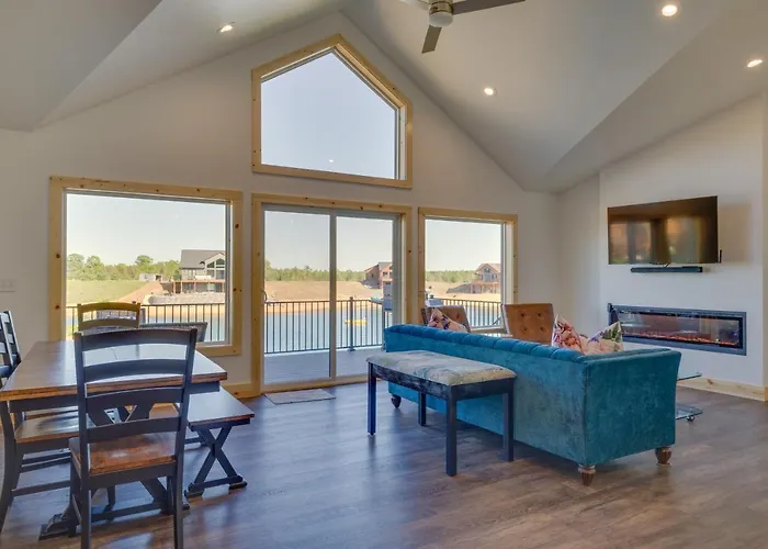 New Lisbon Fall Retreat W/ Fire Pits & Lake Views
