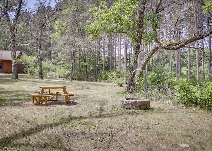 Secluded Wautoma Home W/ Fire Pit!
