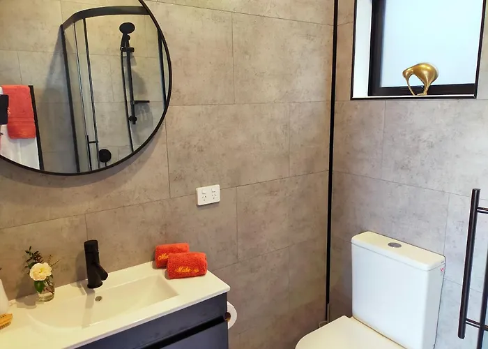 Secluded, Private Rural Retreat Mins From Warkworth -"Avondale" Minihouse