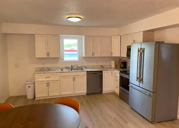2Nd Floor, 2 Bedroom Condo, Sleeps 6