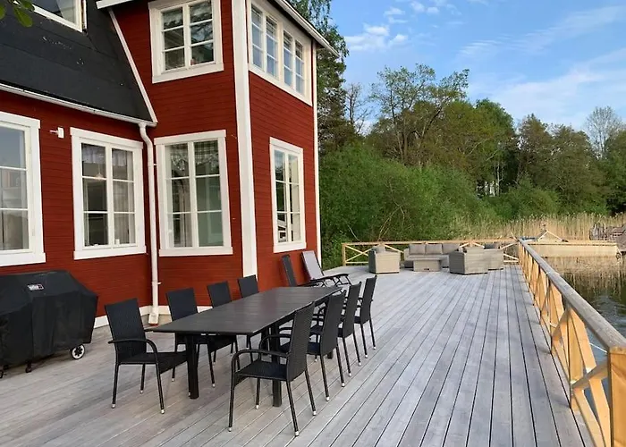 Waterfront House With Jacuzzi & Jetty In Stockholm