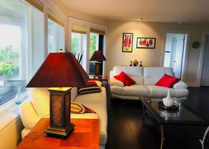 Saanichton Waterfront 2Br Suite With Superb Views