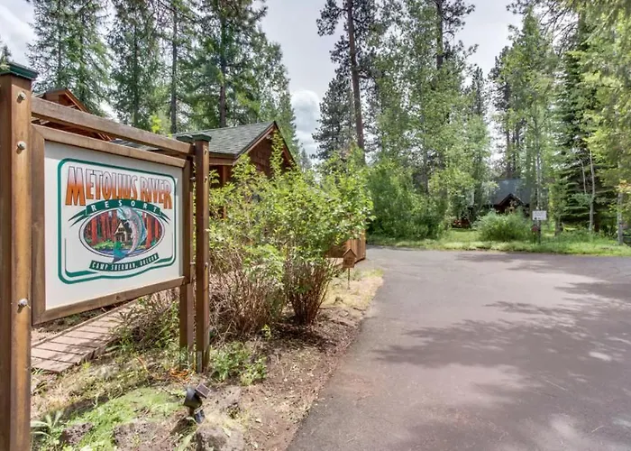 Metolius Cabin