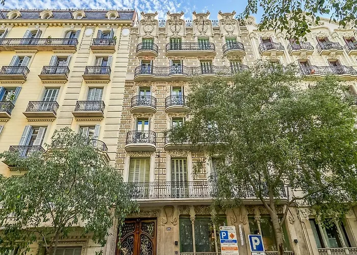 Belvilla By Oyo Rambla Paris Apartment