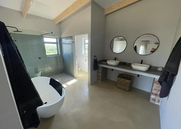 Windon Vineyard Farmhouse