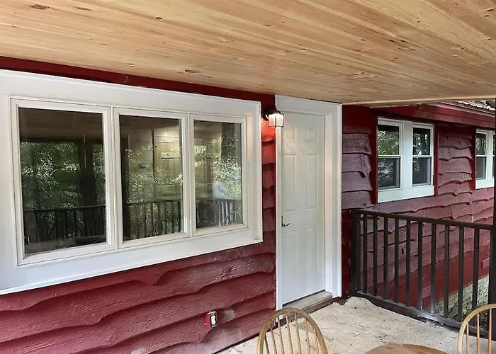 Creekside 3 Bedroom 2 Bath Cabin On Private Creek