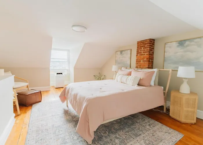 Quaint Boho Home In Lancaster City